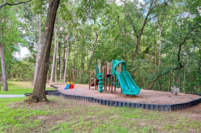 Building Photo - 2474 Garden Shadow Dr