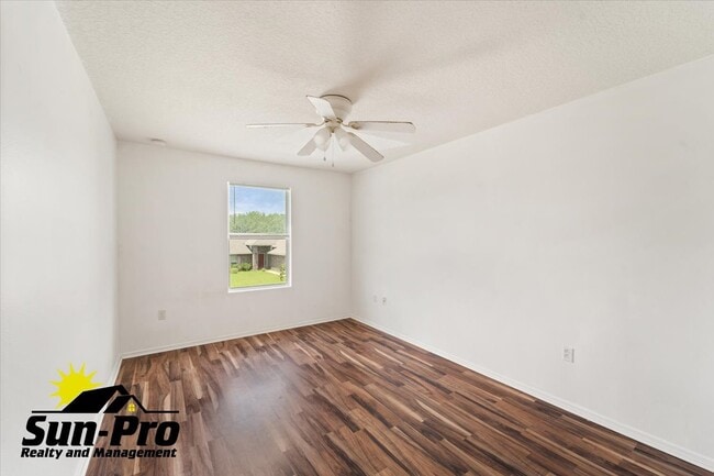 Building Photo - 313 Bayberry Lakes Blvd