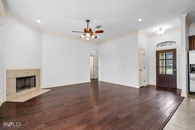 Building Photo - 6484 Soda Point Dr