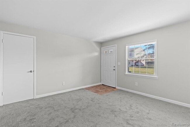 Building Photo - 162 Princeton Dr