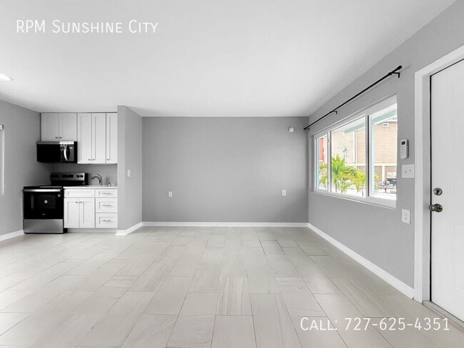 Building Photo - 17615 Lee Ave