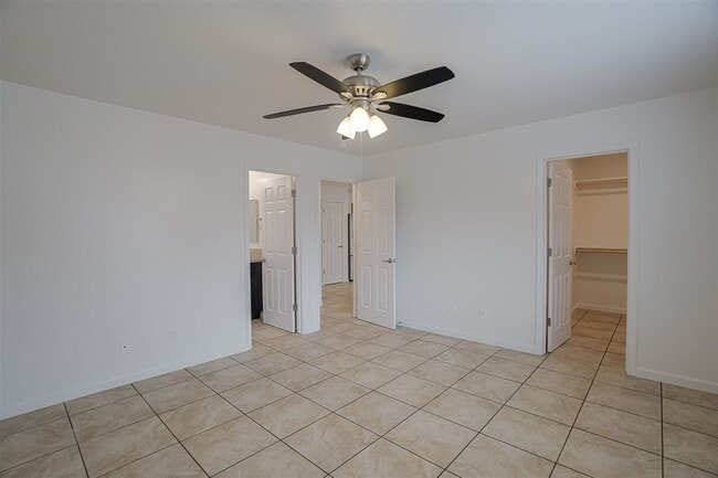 Building Photo - 3850 E Teri Ct