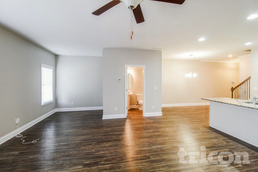 Building Photo - 589 Trickum Hill Dr