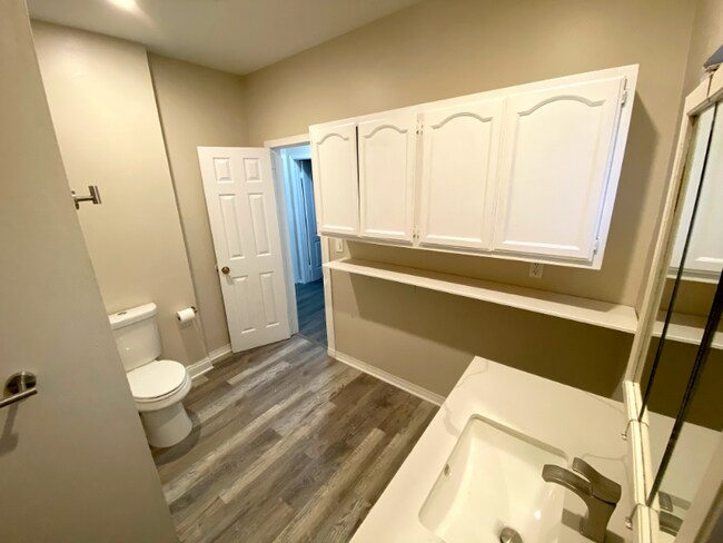 Bathroom 2 - 4012 S Normandie Ave