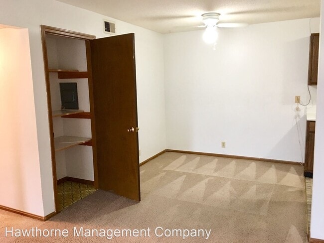 Building Photo - 3400 Balboa Ln