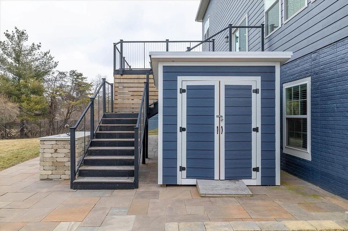 Building Photo - 840 Jefferson Cir