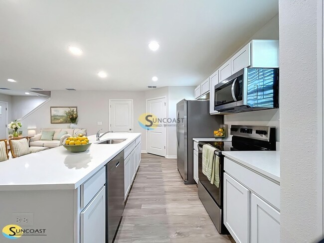 Building Photo - 3821 SW 43rd Ct