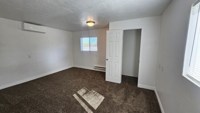 Building Photo - 1721-1729 Del Sur Drive SW