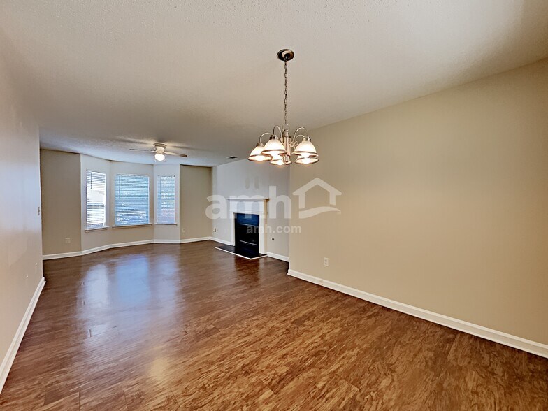 Building Photo - 4089 Dresden Ct NW