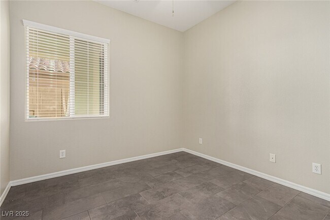 Building Photo - 2756 Leys Burnett Ave