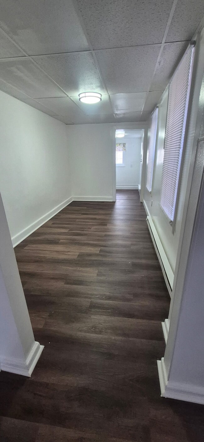 Building Photo - 423 Orange St