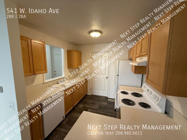 Building Photo - 2 Bed 1.5 Bath Meridian - NO SECURITY DEPO...