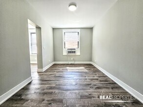 Building Photo - 505 W Belmont Ave
