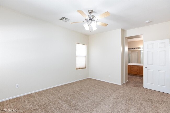 Building Photo - 2598 Highland Cliff Dr