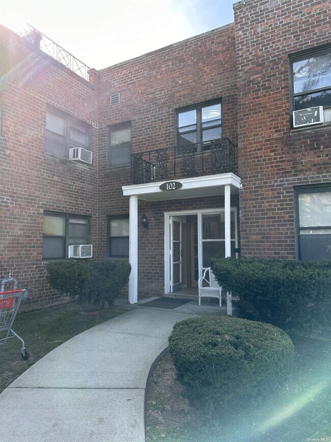102 Division Ave 102 Division Ave Levittown NY 11756 Apartment Finder