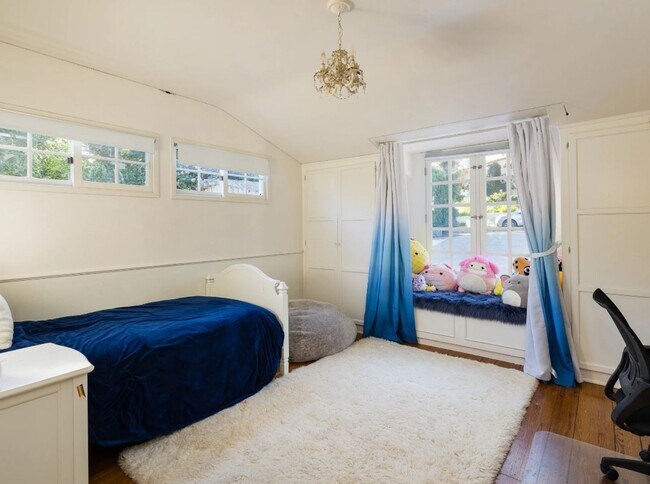 Building Photo - 4 Bed in Palos Verdes Estate • Valmonte Neighborhood