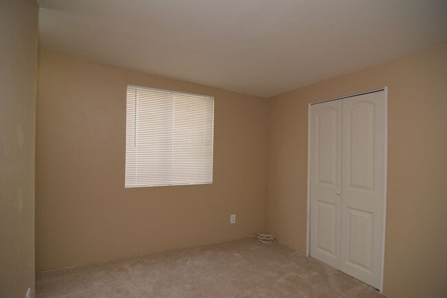 Building Photo - Charming 2 Bedroom 1 Bath Home! Central Tucson Location!