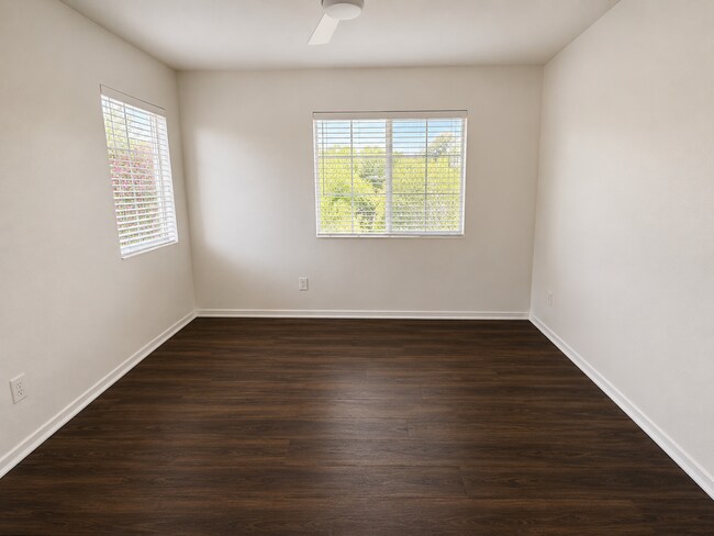 Building Photo - Newly Updated 3 Bedroom Condo in Gated Community in Murrieta