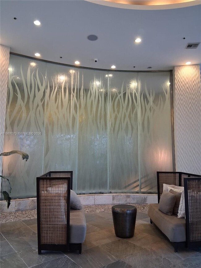 Building Photo - 2641 N Flamingo Rd