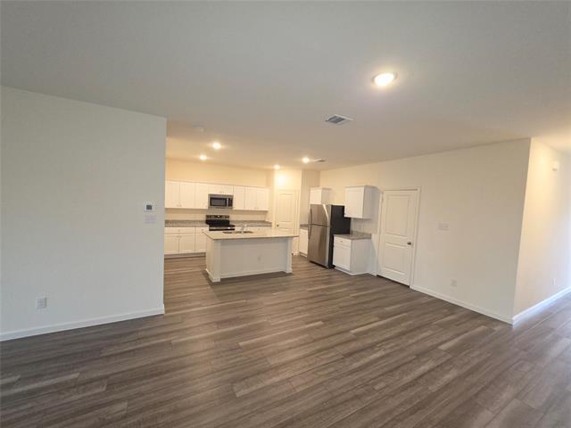 Building Photo - 2304 Winthrop Ave