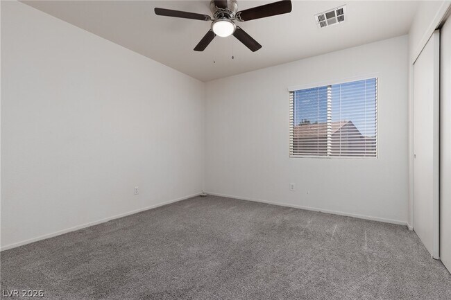 Building Photo - 6042 Highland Gardens Dr