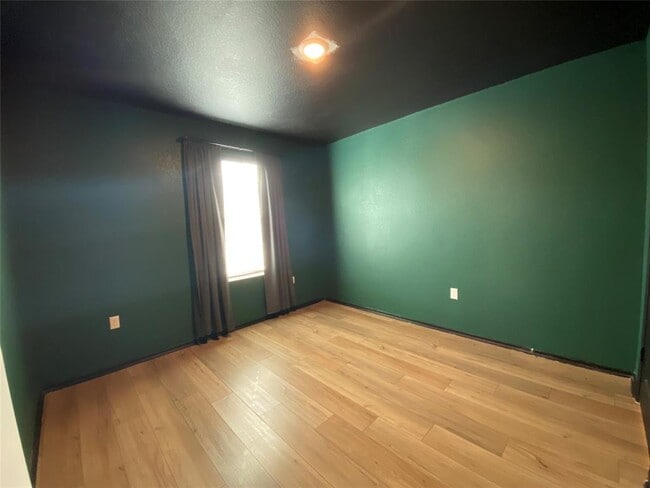 Building Photo - 13704 Knights Br Dr