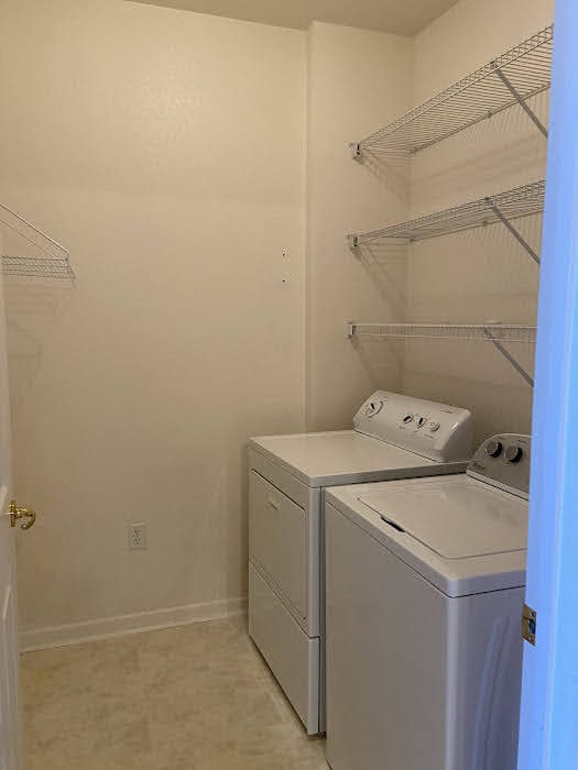 Building Photo - 5694 N Gibralter Way