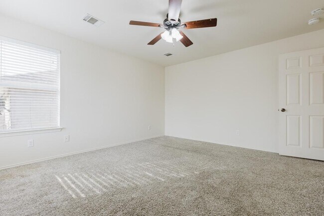 Building Photo - 1229 Vincent Pl