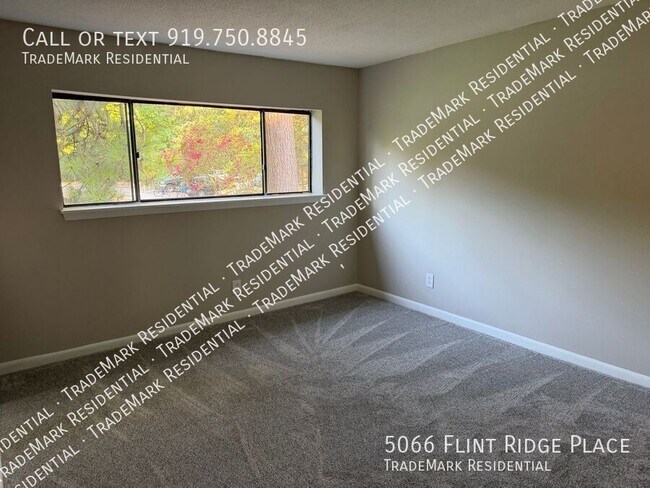 Building Photo - 5066 Flint Ridge Pl
