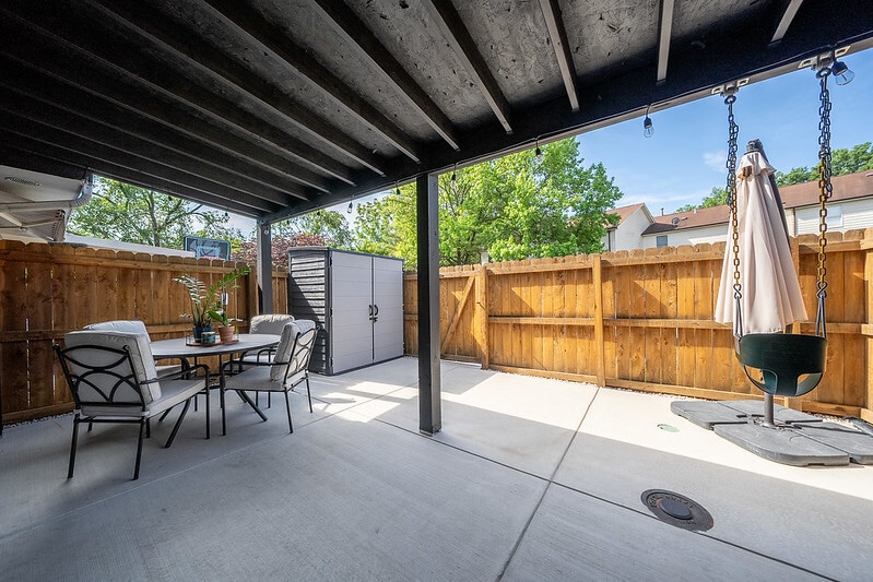 Building Photo - 2548 Grayland Walk