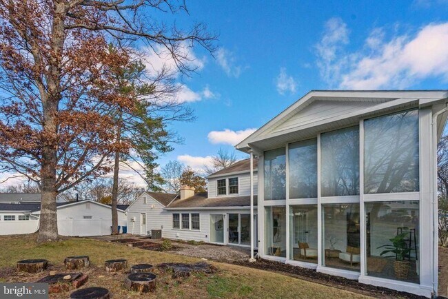 Building Photo - 13134 Madonna Ln