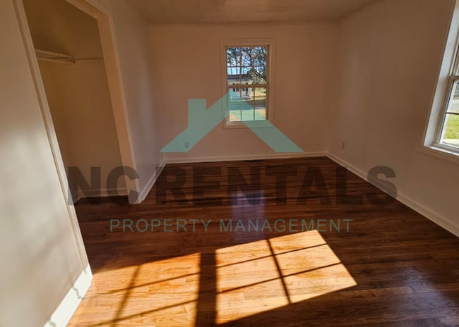 Building Photo - 252 Westbrook Ave