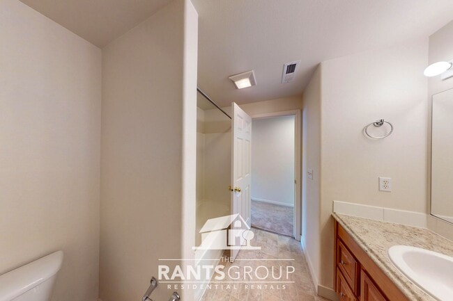 Building Photo - Spacious 3-Bedroom Home on a Corner Lot in Lacey!