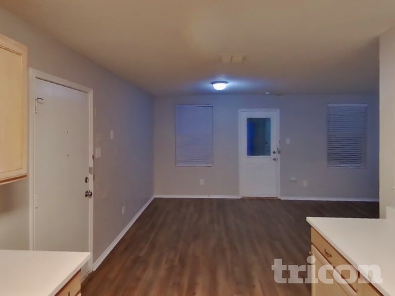 Building Photo - 2641 Bandera Pl