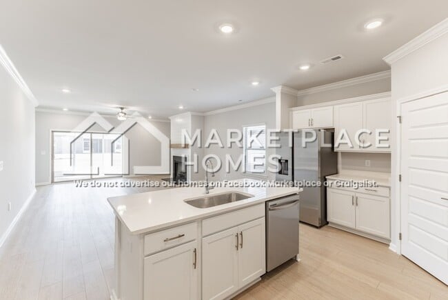 Building Photo - 206 Stockyard Cir