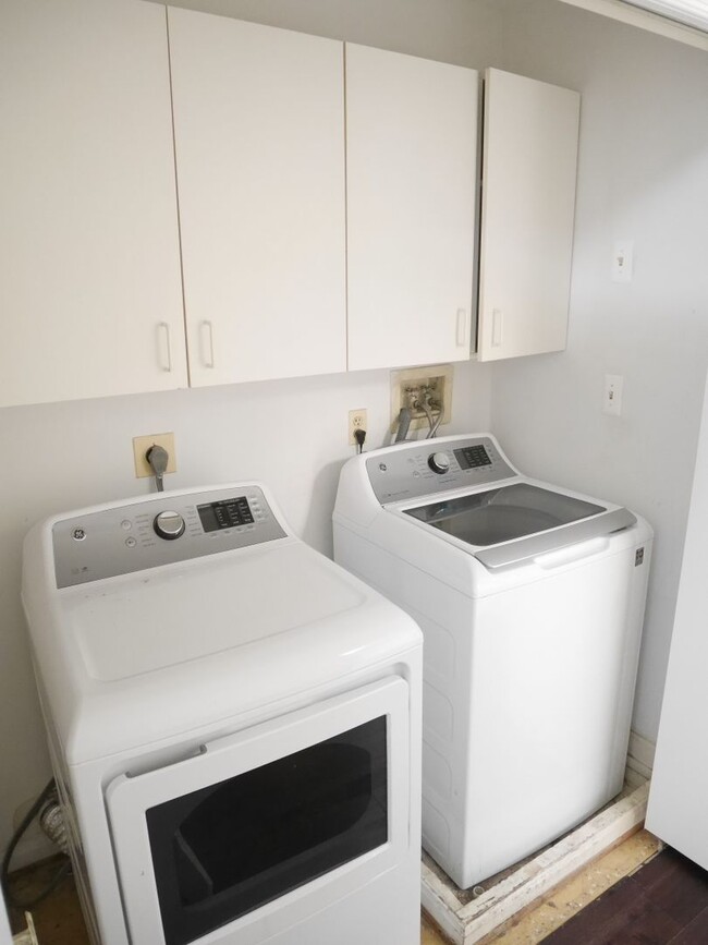 Building Photo - Recently Renovated & Move-In Ready- Bowie, MD