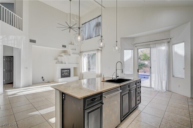 Building Photo - 57 Voltaire Ave