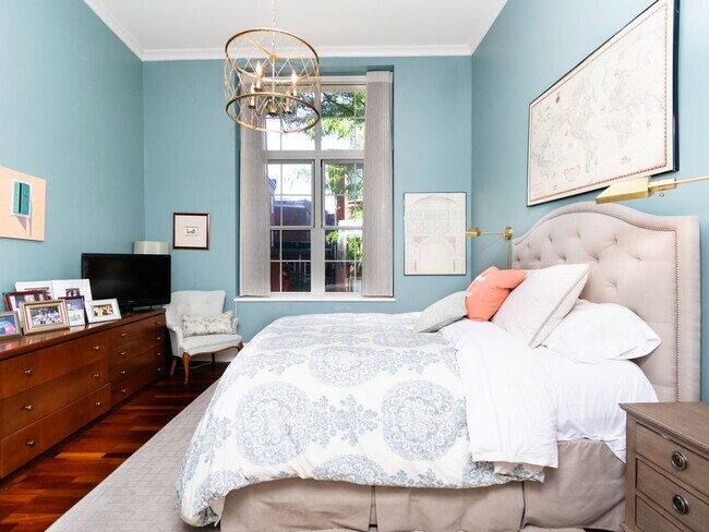 Building Photo - 30 Monument Sq