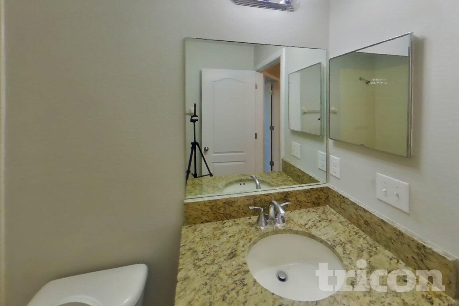 Building Photo - 13814 Crater Cir