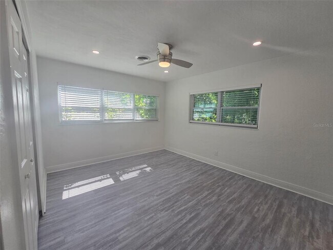 Building Photo - 2909 Hargill Dr