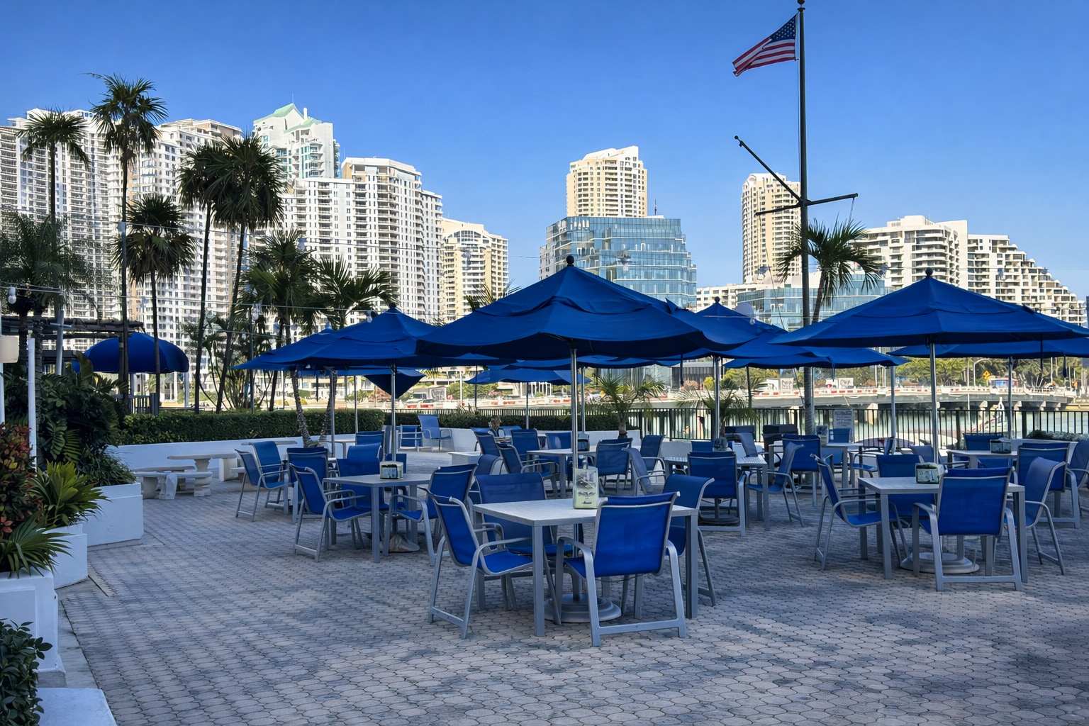 Building Photo - 999 Brickell Bay Dr