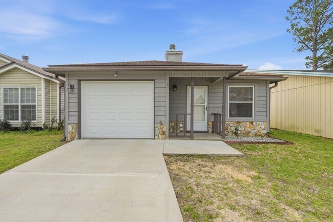 Building Photo - 5 Kelly Way