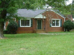 Building Photo - 3 Bed and 1 Bath in Atlanta!