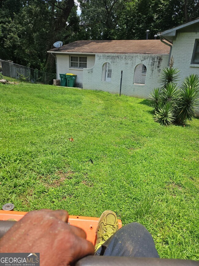 Building Photo - 4524 Montclair Dr