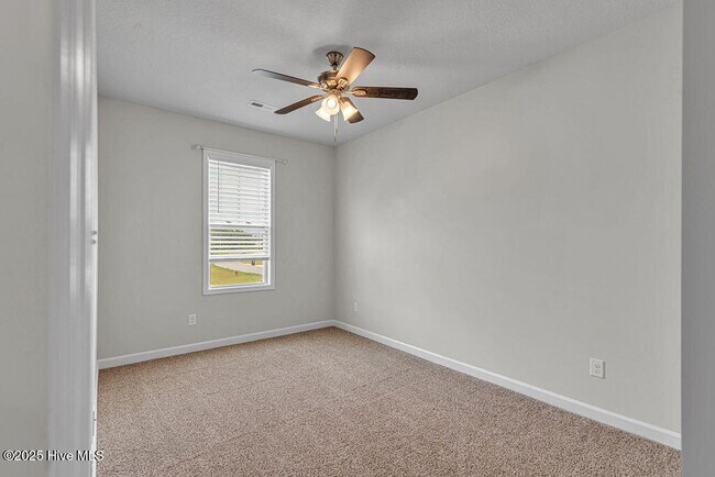 Building Photo - 305 Otis Cv Ln