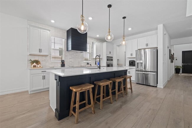 Building Photo - 18362 Serene Lk Lp