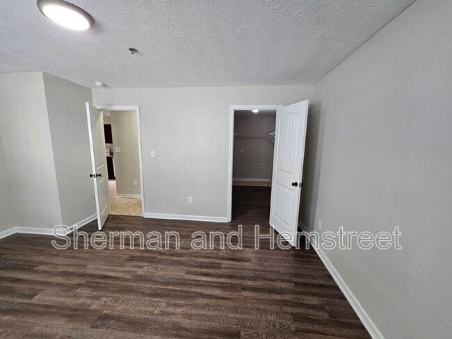 Building Photo - 3101 London Ct SW