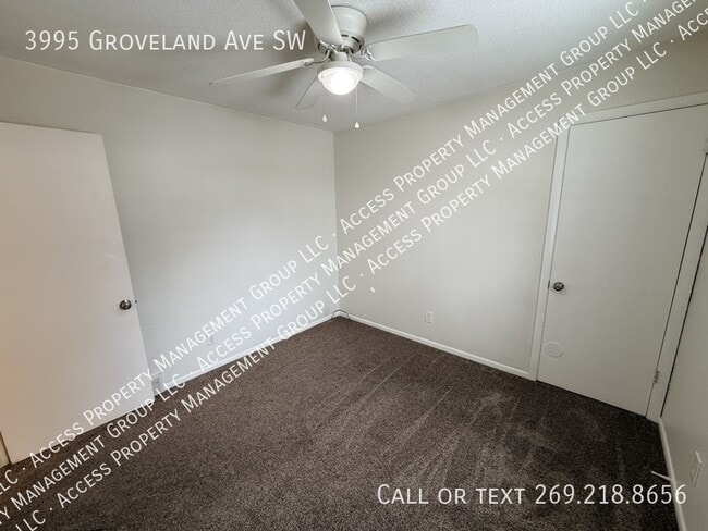 Building Photo - 3995 Groveland Ave SW