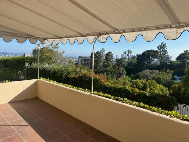 Building Photo - 8967 St Ives Dr