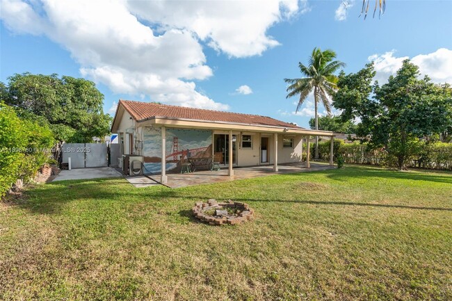 Building Photo - 7305 NW 95th Way